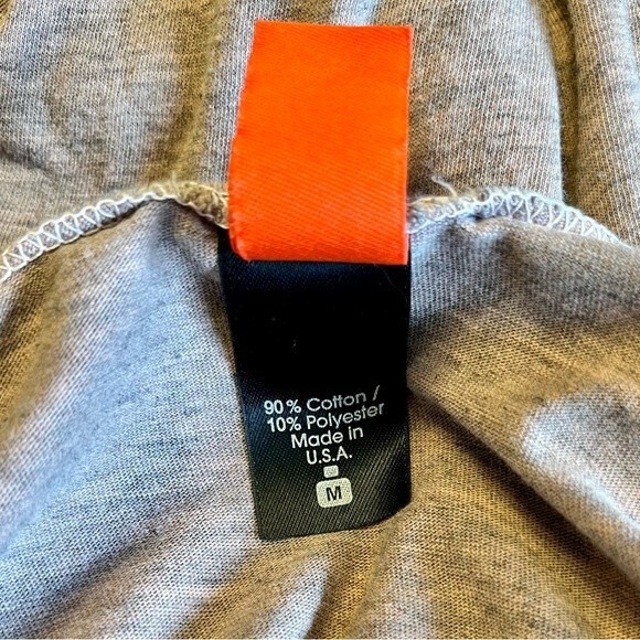 Vintage Y2K BlackChandelier T-Shirt with Unique Print SZ M - Picture 7 of 8